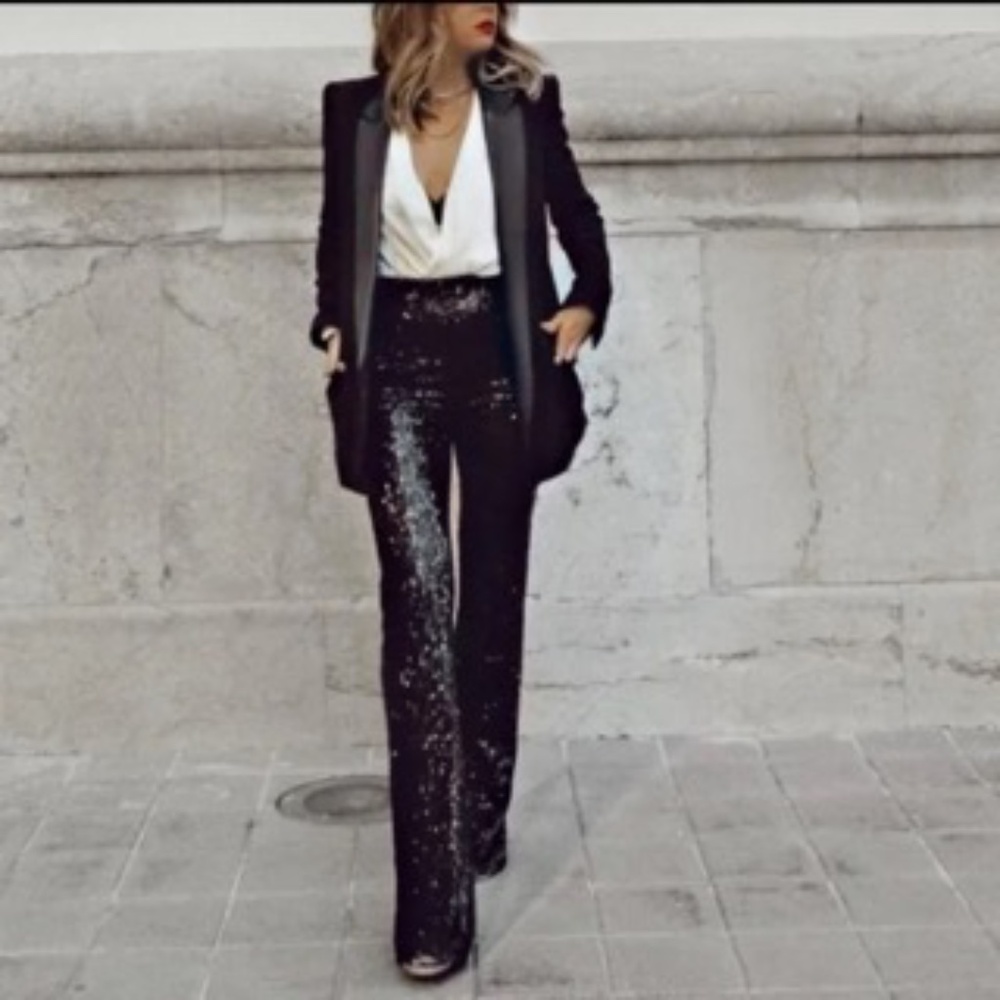NWT Sincerely Jules Flare Sequin Pants Black
